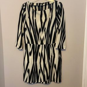 3/4 Sleeve, Soft, Comfortable Black and white professional dress